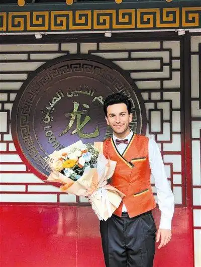 《欢迎来龙餐馆》落幕瞬间的异域少年形象解读