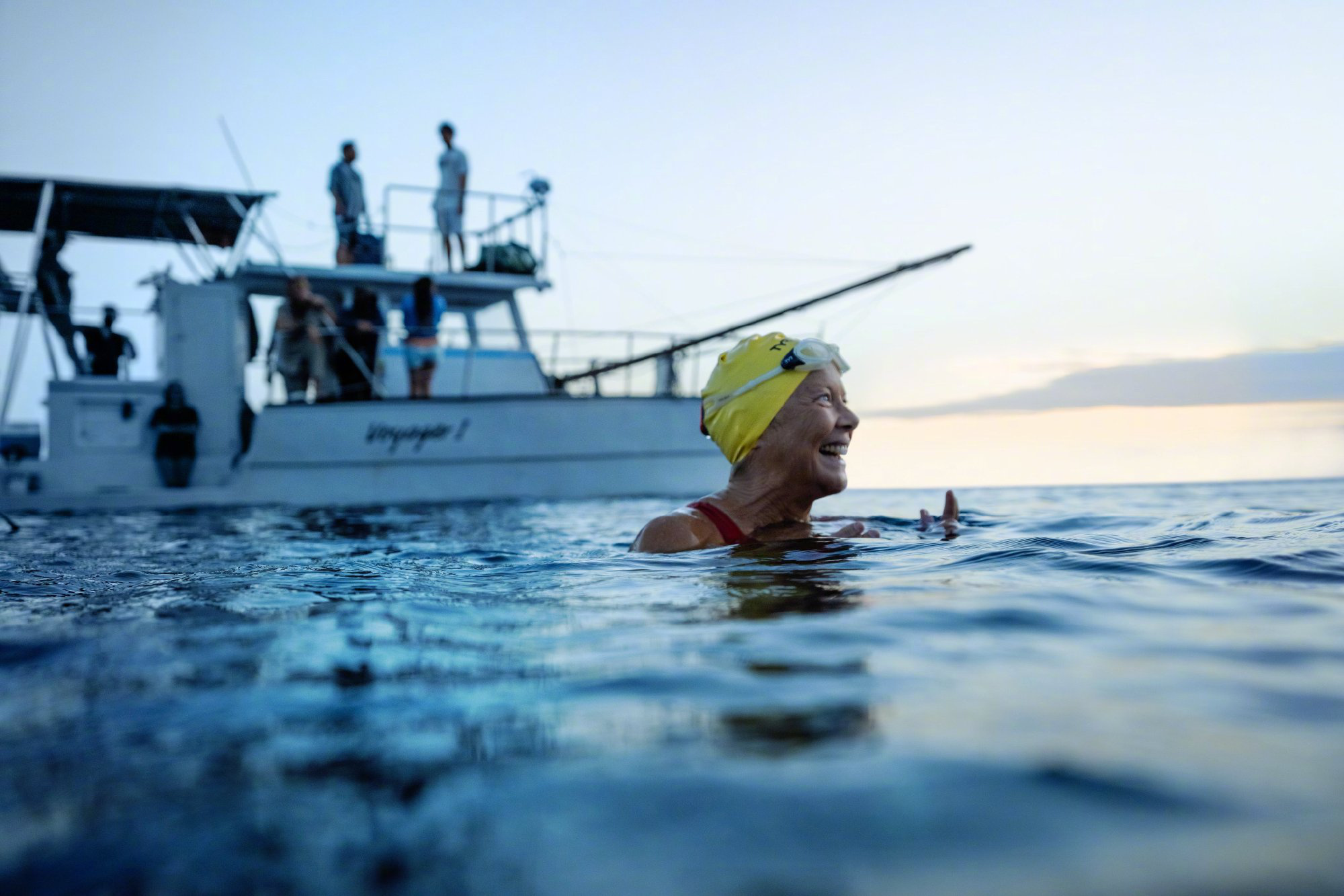 《奈德》：游泳横渡110英里海峡揭秘
