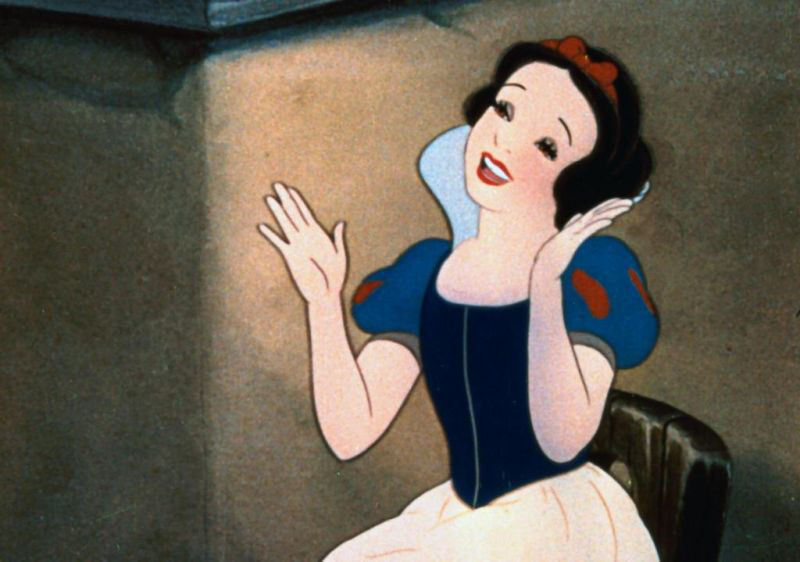 迪士尼备受争议：《白雪公主》新版受原导演之子严厉批评