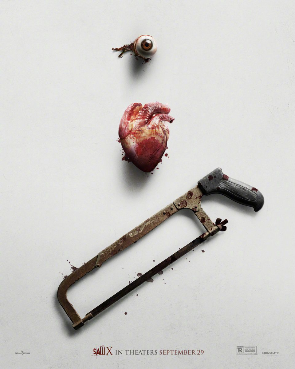 《电锯惊魂10》海报发布：恐怖简约，流露眼球、心脏和血浆
