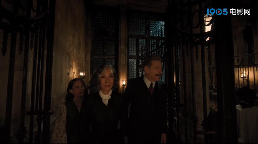 《威尼斯惊魂夜》放出全新片段 布拉纳与杨紫琼的激烈对决