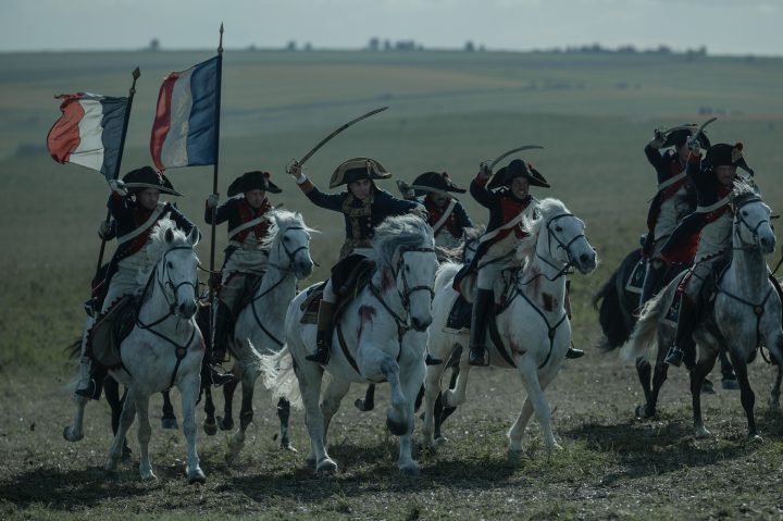 《拿破仑》史诗片发布新片段，再现奥斯特里茨战役的壮丽场面
