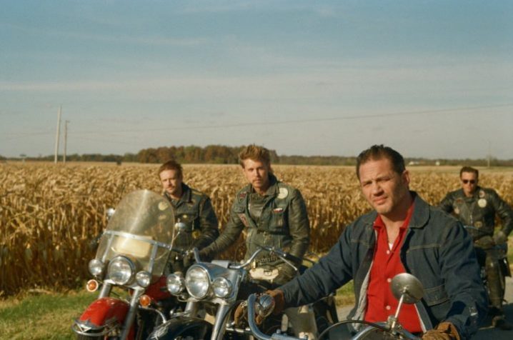 媒体评价赞不绝口，汤姆·哈迪主演的新片《摩托骑士》本周末登陆大银幕-1
