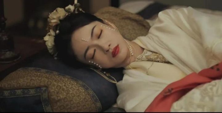 姜若瑶承受《墨雨云间》被长公主囚禁、挖眼的恶果-1