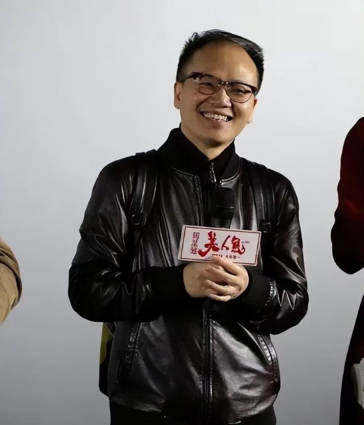 周星驰经纪人辟谣：《美人鱼》角色与郑某峰投资无关-2