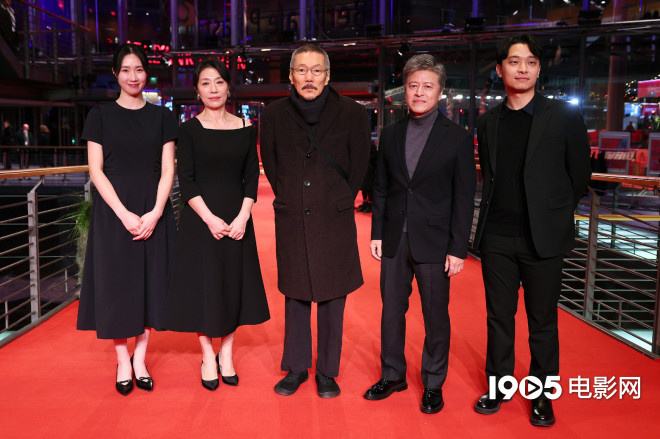 洪尚秀新片柏林首映，金敏喜未现身-2