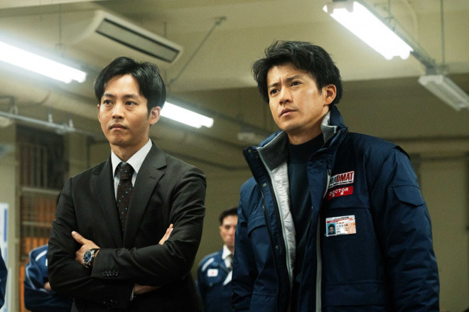 《前线》预告发布：小栗旬领衔，森七菜、樱井由纪加盟！-2
