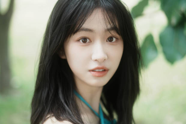 杨肸子《清纯吊带裙》洱海边自由漫步-1