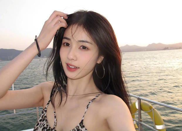 白鹿豹纹吊带 海上怡然自得-1