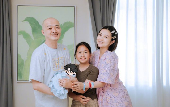包贝尔520官宣二胎出生-1