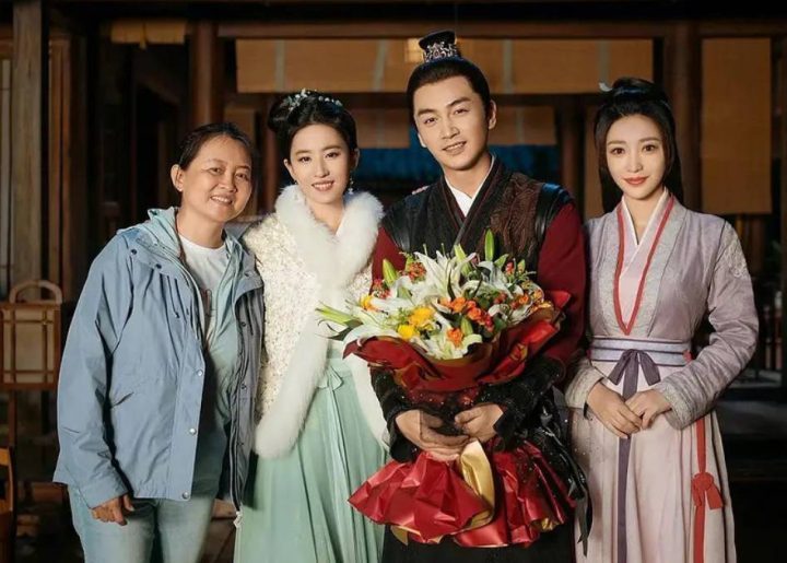 刘亦菲、陈晓有望再度联手？女方透露正慎重选择剧本-1