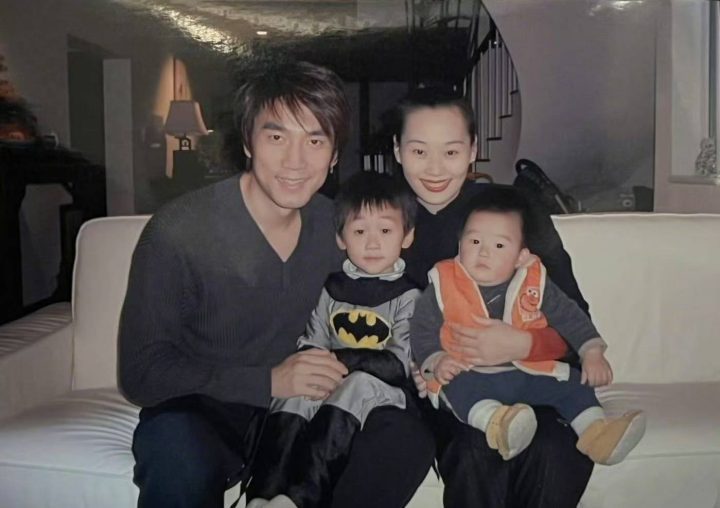 林依轮30年婚纪念：《想把我唱给你听》唱生活-1