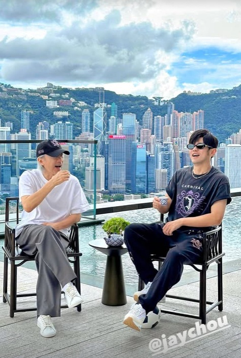 双周茶会：周杰伦与周星驰足球同框，合作有望？-1