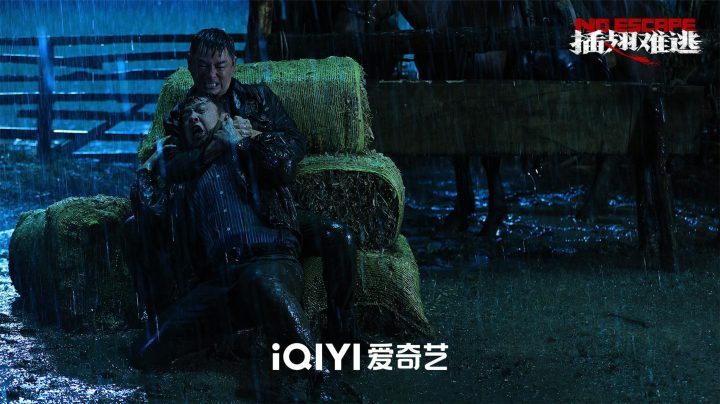 《插翅难逃》：独臂警察激战悍匪，热搜榜首-2