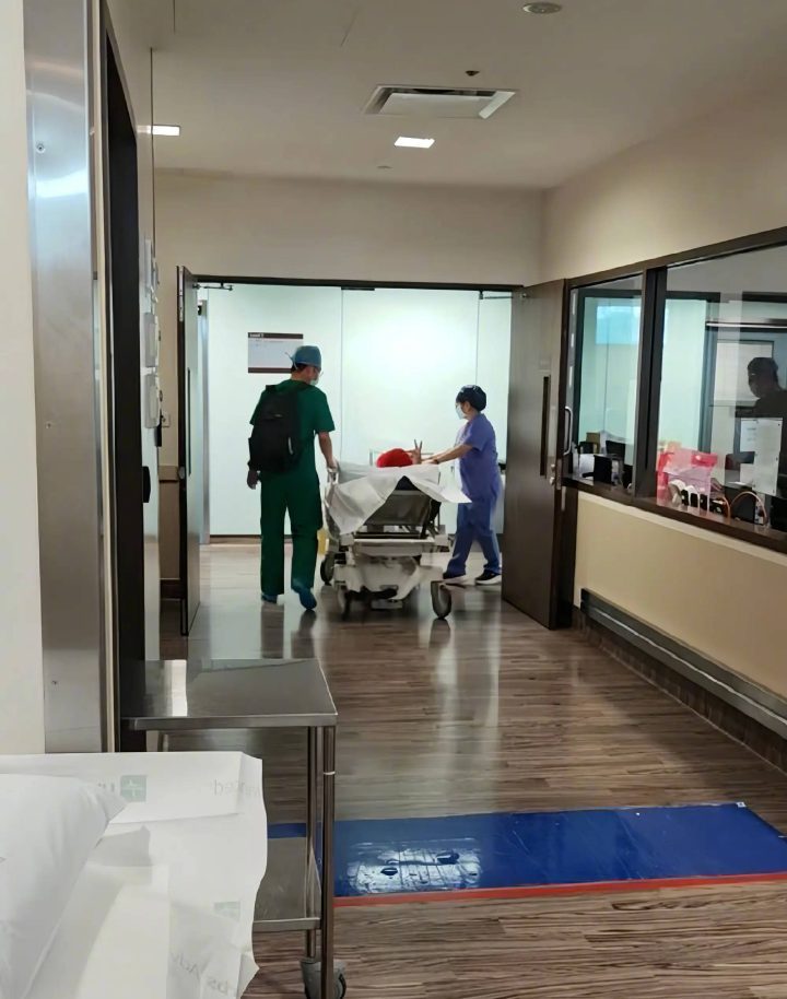 62岁李连杰报平安：身体“硬件”返厂维修-1