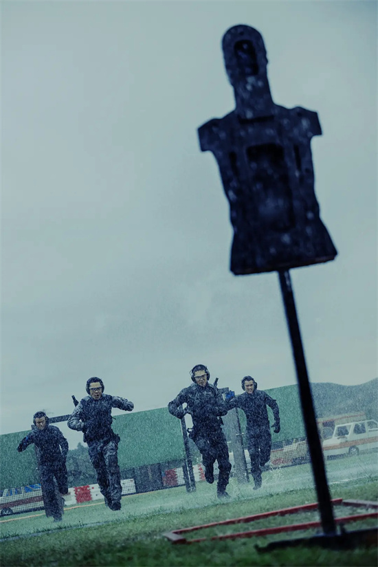 《蛟龙行动》百度网盘迅雷资源BT种子高清版本【HD1080P/3.4G-MP4】国语中字-2