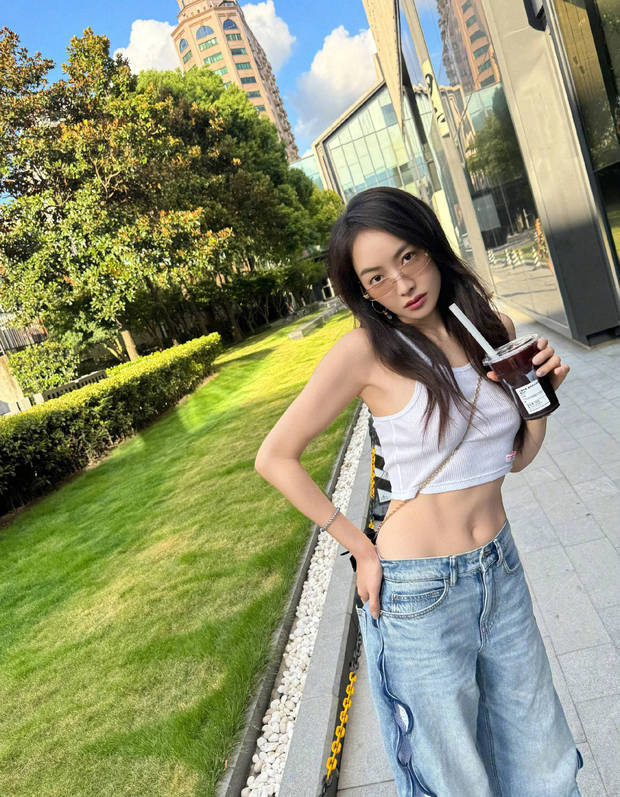 宋茜分享日常：散步时光，心情愉悦-4