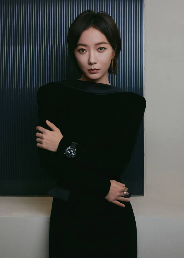 王珞丹着黑礼服，尽显清冷气质-3