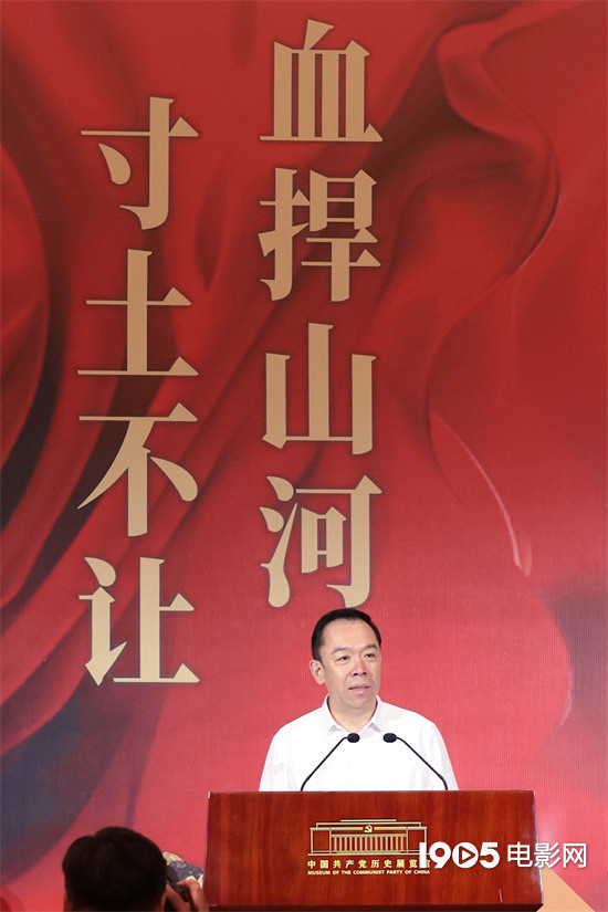 陈建斌解说《山河为证》首映礼隆重举行-1