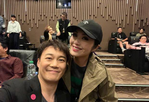 陈奕迅晒与杨千嬅、容祖儿等合影，乐在其中-3