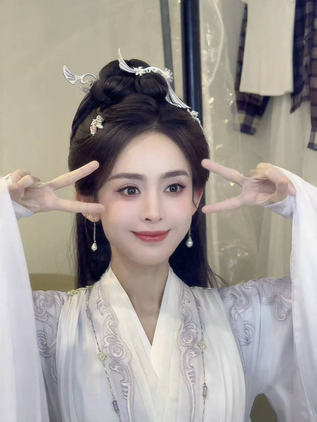 古力娜扎古风装扮 甜美笑容俏皮满分-1 古力娜扎古风装扮 甜美笑容俏皮满分-1
