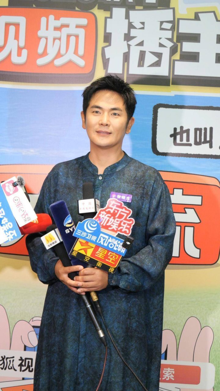 张晓龙：《甄嬛传》剧组重聚，亲如一家无隔阂-1
