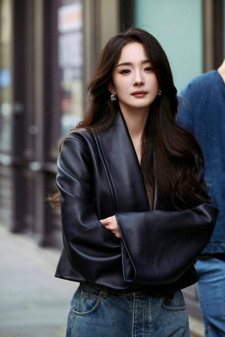 杨幂谈女演员冬穿礼服:保暖有方,不必太心疼,专业有温情-1 杨幂谈女演员冬穿礼服:保暖有方,不必太心疼,专业有温情-1