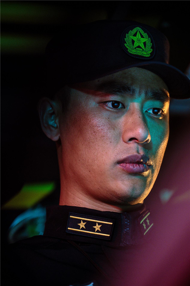 《蛟龙行动》蓝光版【BD720P/3.2G-MKV】阿里云盘原声版迅雷BT资源-2 《蛟龙行动》蓝光版【BD720P/3.2G-MKV】阿里云盘原声版迅雷BT资源-2