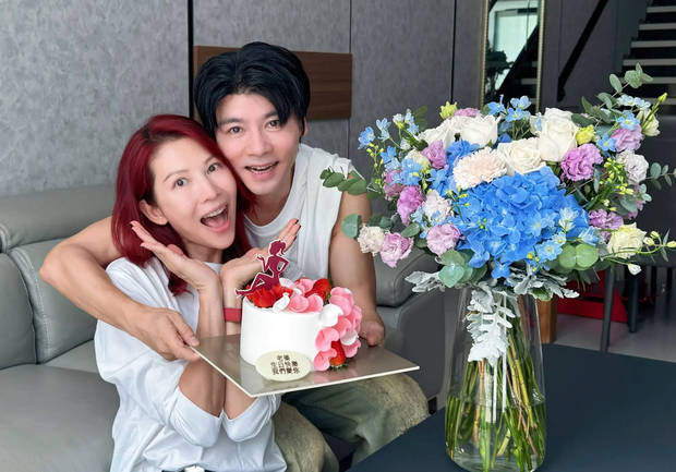 蔡少芬生日喜乐融融!张晋晒《全家福》庆生,夫妻恩爱逗趣乐翻天-2 蔡少芬生日喜乐融融!张晋晒《全家福》庆生,夫妻恩爱逗趣乐翻天-2