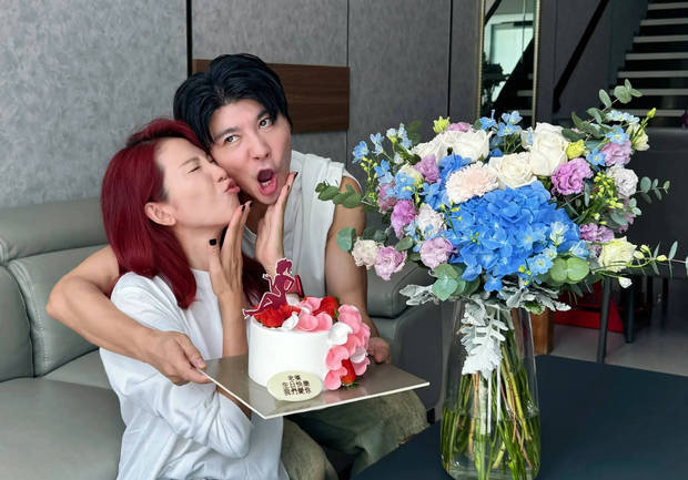 蔡少芬生日喜乐融融!张晋晒《全家福》庆生,夫妻恩爱逗趣乐翻天-4 蔡少芬生日喜乐融融!张晋晒《全家福》庆生,夫妻恩爱逗趣乐翻天-4
