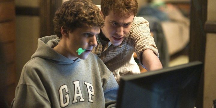 《社交网络2》上映 斯特朗演扎克伯格-1