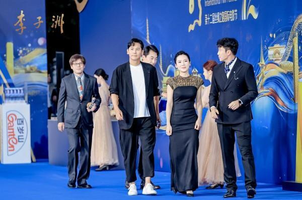 《李子洲》主创亮相丝路电影节红毯首秀-1 《李子洲》主创亮相丝路电影节红毯首秀-1