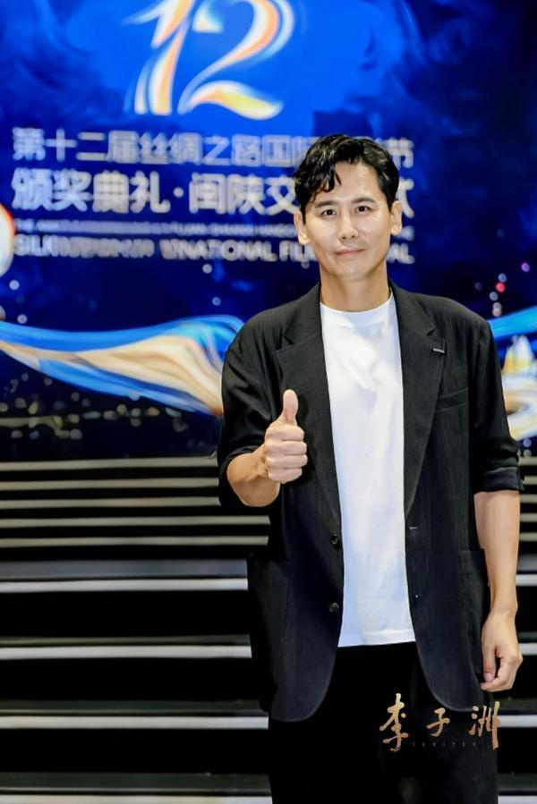 《李子洲》主创亮相丝路电影节红毯首秀-3 《李子洲》主创亮相丝路电影节红毯首秀-3