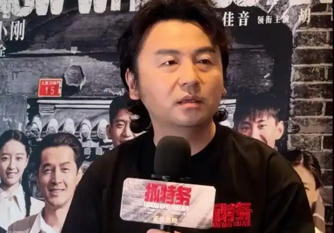 《抓特务》雷佳音胡歌联手揭晓跨越数十载的街坊暗战真相