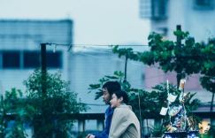 彭昱畅李庚希主演的电影预告曝光，《我们一起摇太阳》带来双向治愈的故事