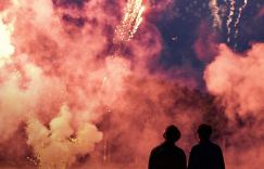 《飞驰人生2》曝插曲！沈腾、范丞丞、孙艺洲齐聚路演现场