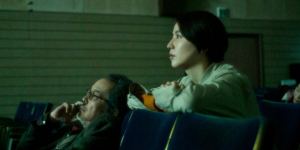 电影《游行》曝光横滨流星“死因”赤裸剧照