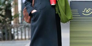 二胎“卸货”一周后，大表姐与爱夫出街风采依旧