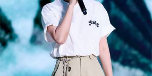 管虎《东极岛》亮相2025暑期电影发布会