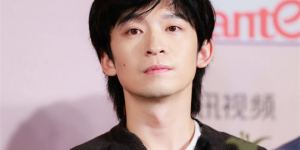 亚新奖评委会面 董子健张子枫谈新人往事