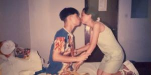 小沈阳晒《亲吻照》庆结婚21周年